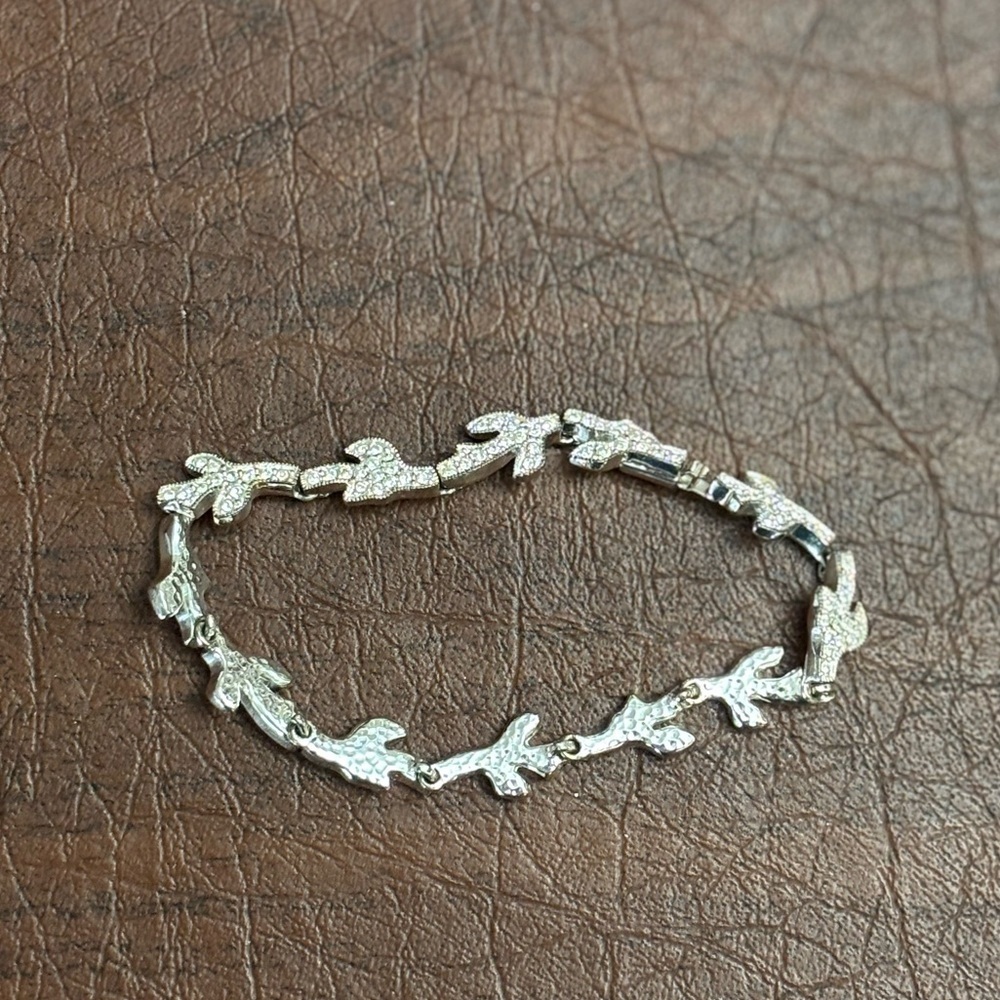 Nine West Silver Leaf Design Bracelet